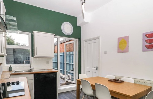 Newent Cottage | 2 HIGH STREET, pet friendly, with open fire in Newent