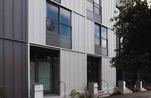 Te Aro Apartment | 2-in-1: 2BR Apt + Self-Contained Studio