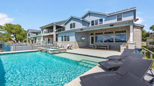 Kingsland House | 2 Luxury Waterfront Houses Side by Side