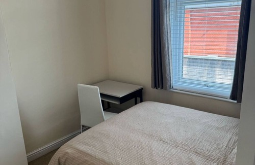 Preston Bed & Breakfast | 2 Mersey Street