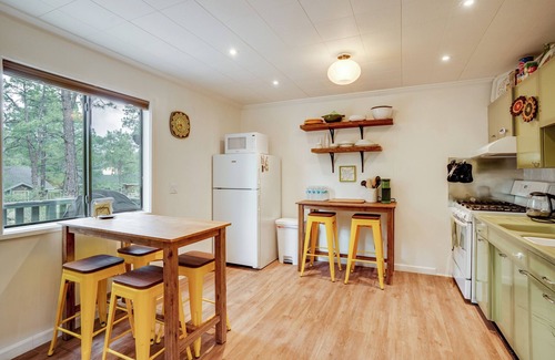 Prescott Cabin | 2 Mi to Arizona Christmas City! Cabin w/Fireplace