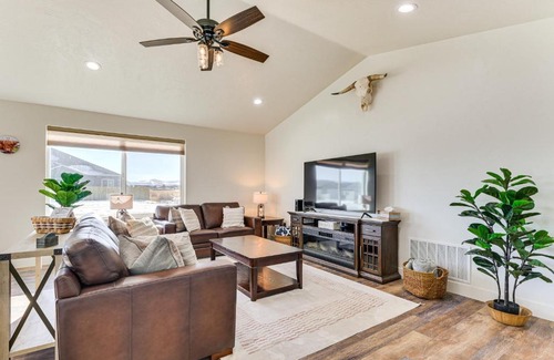 Dillon House | 2 Mi to Beaverhead River Family-Friendly Home!