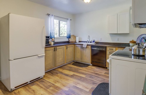 Prescott House | 2 Mi to Dtwn: Prescott Gem w/Patio & Views!
