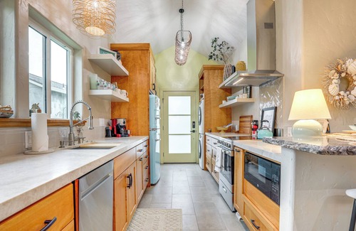 West Sacramento Apartment | 2 Mi to Golden 1 Center: Quiet Studio w/Patio