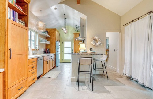 West Sacramento Apartment | 2 Mi to Golden 1 Center: Quiet Studio w/Patio