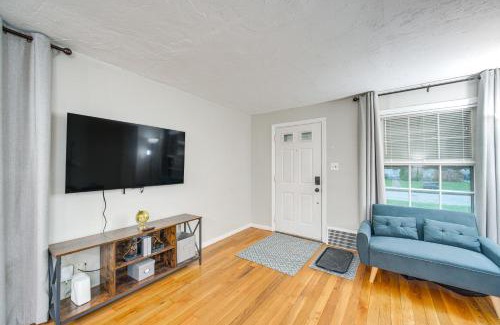 Euclid House | 2 Mi to Lake Erie Home with Yard in Euclid!