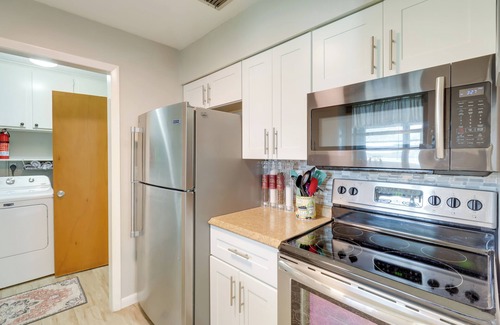 Taylor Creek House | 2 Mi to Lake Okeechobee: Waterfront Home w/Deck!