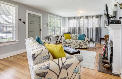 Mid City South House | 2 Mi to LSU Mid City Home with Yard and Patio!