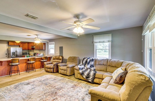 Donalsonville House | 2 Mi to Shops & Eats: Family Home in Donalsonville