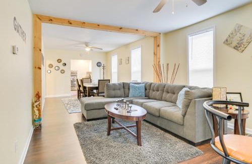 Westside Apartment | 2 Mi to Syracuse University Apt with Fire Pit