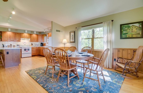 Stewartstown Cottage | 2 Mi to Wineries: Calm Cottage on 90 Acres w/Barn