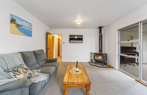 Richmond Heights House | 2 Mile Cosy Corner with wifi
