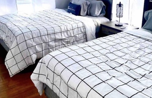 Hollywood Lakes Apartment | 🏝2 mins to Beach | Near Everything in Hollywood