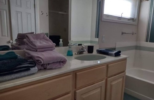 Colorado Springs House | 2 minutes away from down town Old Colorado Springs, stunning view of Pikes Peak