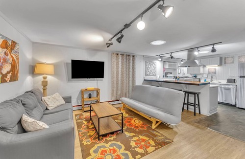 Cooperstown Apartment | #2 of 11 Units in Village of Cooperstown Apt Bldg