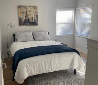 Palo Alto Apartment | 2 Palo Alto - Fully Furnished, AC, Private, Parking & Laundry