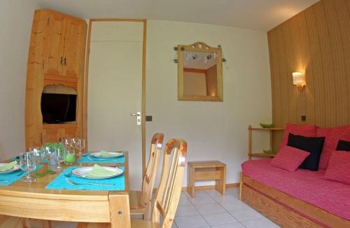 Les Avanchers-Valmorel Apartment | 2 Pièces, Balcon Sud-Est, Face ESF, Ménage Inclus - FR-1-291-822