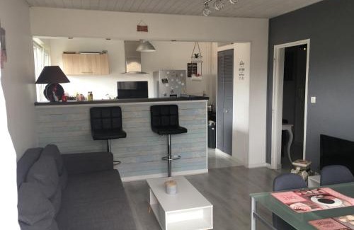 Devant-les-Ponts Apartment | 2 Pièces - Quartier Calme - Parking gratuit