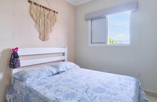 Estufa II Apartment | 2 Quartos com ar, piscina, sacada Gourmet a 1 km da praia Grande