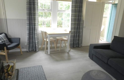 Alvie Cottage | 2 Railway Cottages, Dalraddy near Aviemore