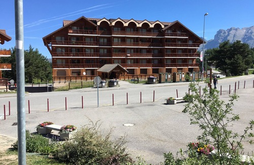 La Joue du Loup Apartment | 2 room apartment 6 people 31m² the Joup du loup in the village center