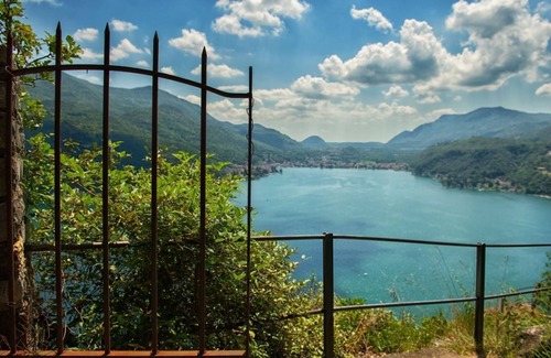 Caslano Apartment | 2-room apartment, sunny balcony, heated pool, Apr-Oct