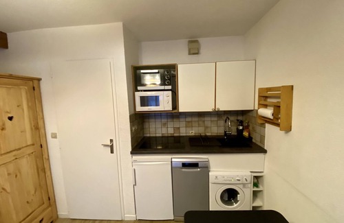 La Rosiere Apartment | 2 rooms + mountain corner, south-facing garden level, covered parking and wifi