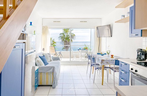 Villeneuve Loubet Beach Apartment | 2 rooms on 2 floors - Top floor - Sea view - Garage - Terrace