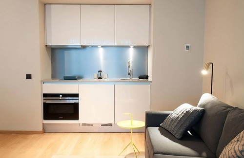 Jewish Quarter House | 2 Spacious Accommodations w/Full Kitchen! Covered Parking, Bike Rental