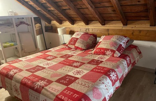 Samoens Apartment | 2 story 5 bed chalet style apartment