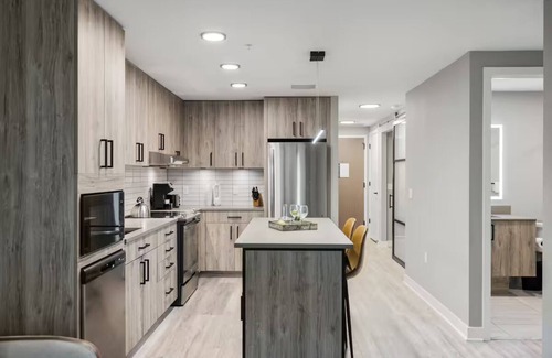 Navy Yard Hotel | 2 Units | Gorgeous Family Stay Near U.S. Capitol | Minutes to National Mall