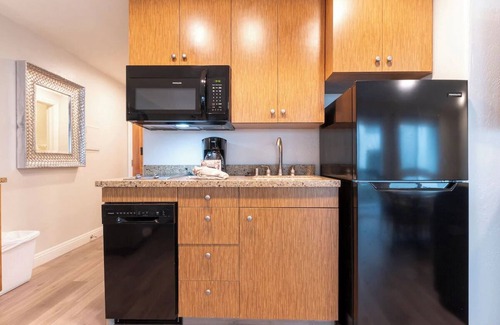 San Clemente Hotel | 2 Units | Kitchenette | Pool | Near Beach & Downtown