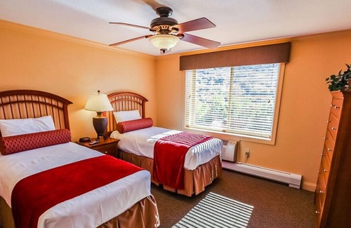 Lincoln Resort | 2 Week Rental for up to 8 people.. Family or Friends 2