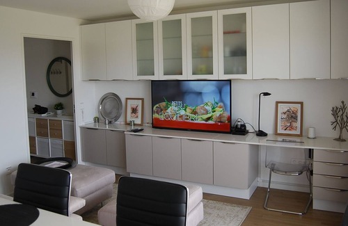 Conflans-Sainte-Honorine Apartment | 20 min from PARIS St Lazare - Central Park - Appart T3 with terrace overlooking park