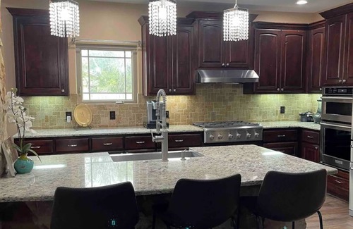 Imperial Valley House | 20 min from Downtown Austin ,20 min to Circuit of the Americans 10 min to Tesla