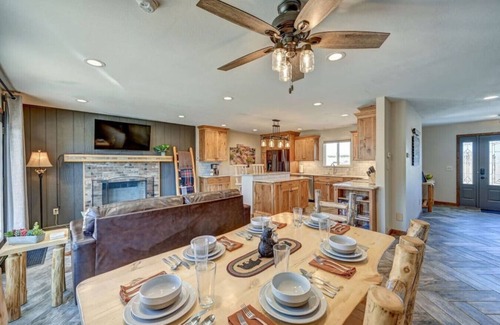 Poncha Springs House | 20 minutes to Monarch w/Hot Tub & Game Room!