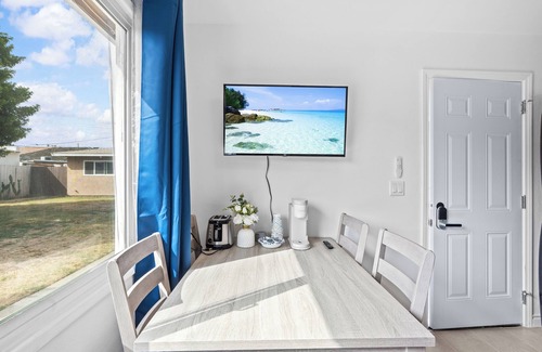 Tustin Apartment | 20% OFF Monthly Designer 1BR Apt Prime Tustin
