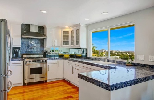 Ventura House | 20%Off Nov 13-16 Ocean Views/Great Reviews -HotTub