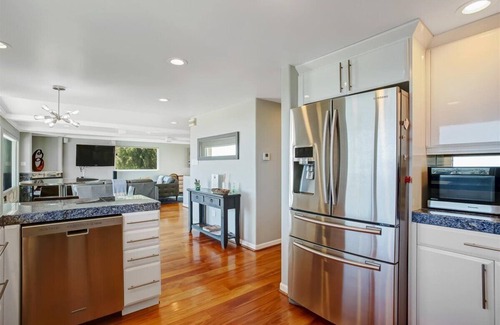 Ventura House | 20%Off Nov 13-16 Ocean Views/Great Reviews -HotTub