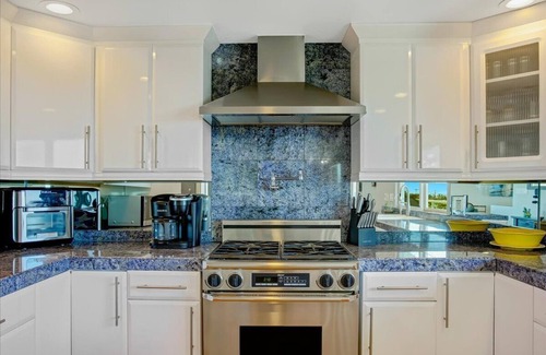 Ventura House | 20%Off Nov 13-16 Ocean Views/Great Reviews -HotTub