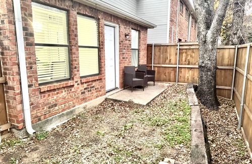 Irving Condo | 20% Off Townhome 2BD/1.5BA HWY161/183 DFW Air I841
