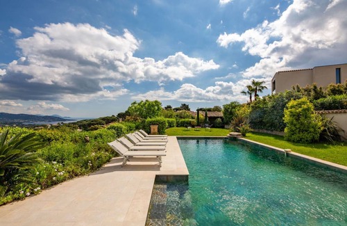 Sainte-Maxime Other | 200 m² Accommodation ∙ 4 bedrooms ∙ 8 guests