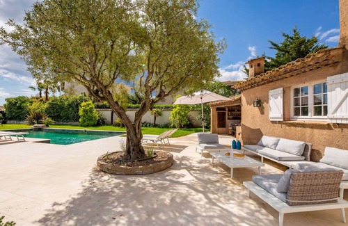 Sainte-Maxime Other | 200 m² Accommodation ∙ 4 bedrooms ∙ 8 guests