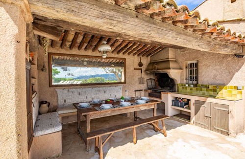 Sainte-Maxime Other | 200 m² Accommodation ∙ 4 bedrooms ∙ 8 guests