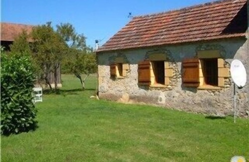 Saint-Germain-et-Mons Cottage | 200 year old converted cottage near Bergerac