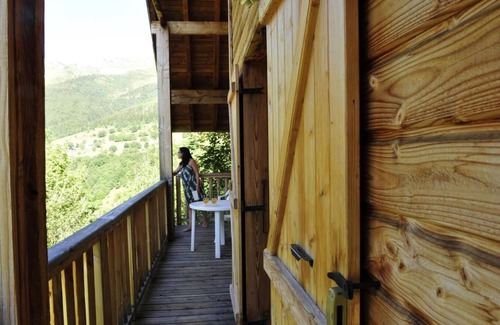 Saint-Francois-Longchamp Apartment | 200m from ski slopes, swimming pool, sauna, balcony, tv, ski locker, 35-40m²
