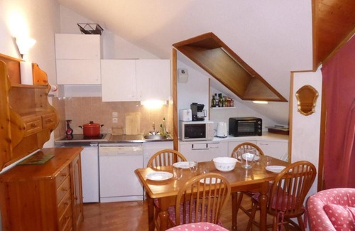 Les Contamines-Montjoie Apartment | 200m from ski lifts, 3rd floor, balcony, parking, tv, ski locker, 53m², Les Contamines-Montjoie