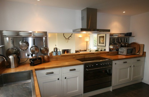 Croyde Bay House | 200m from Croyde beach, a refurbished 60's bungalow, 5 mins from vill