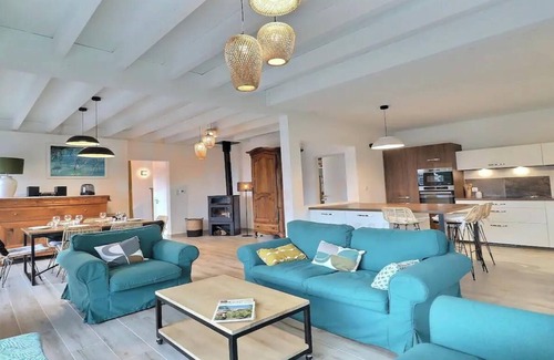 Ventabren Villa | 200M2 WOOD LUXURY VILLA WITH SPECTACULAR VIEWS & POOL NEAR AIX-EN-PROVENCE