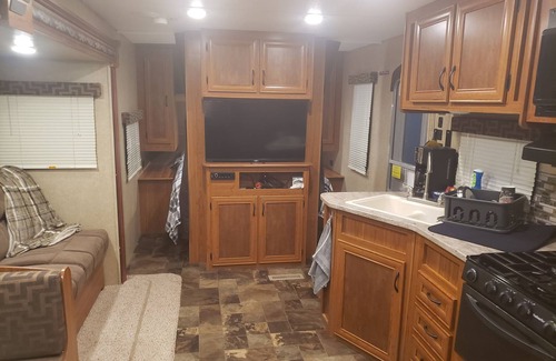 Coweta House | 2017 Starcraft rv for rent